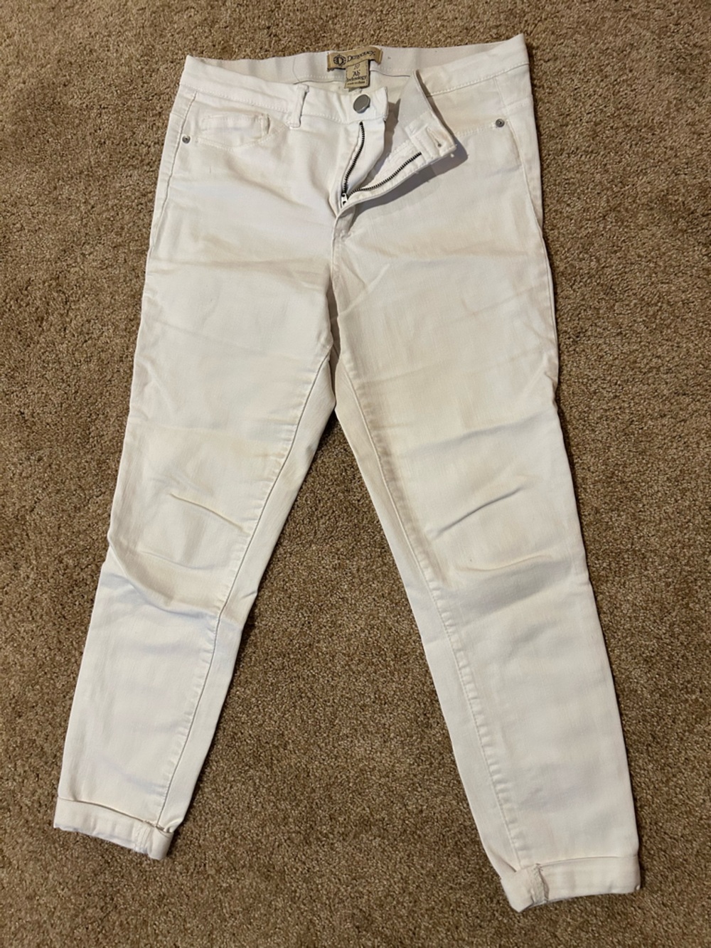 Democracy Women’s Skinny Jeans in White